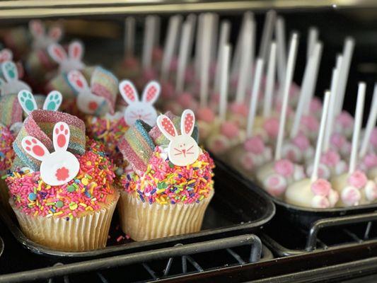 Easter cupcakes