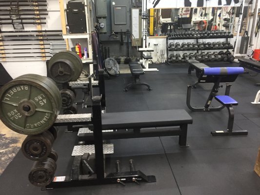 Competition bench press, with grip vinyl