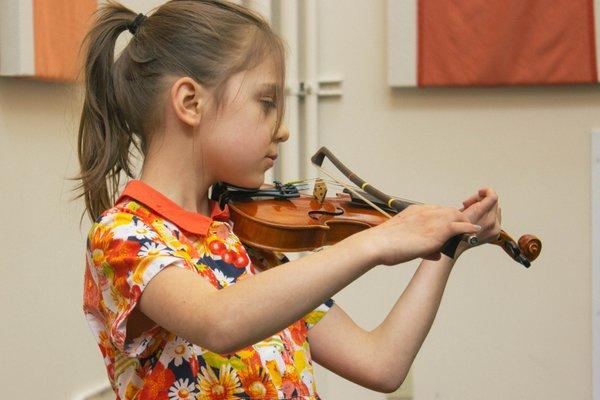 Learn violin at Vesper!