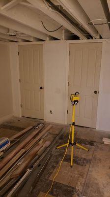 Doors, Baseboard and Crownmoldings