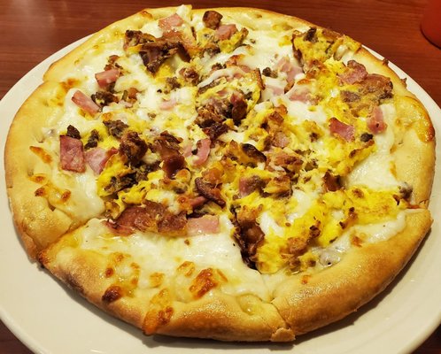 Breakfast pizza