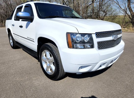 2012 Chevy Avalanche 18,999