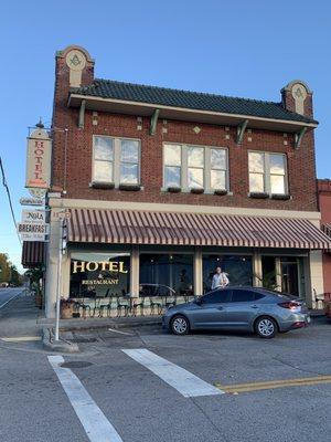 Hotel DeFuniak