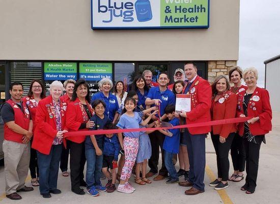 Ribbon cutting with Abilene Chamber of Commerce in May 2019