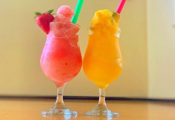 Smoothie Mango and Smoothie Strawberry