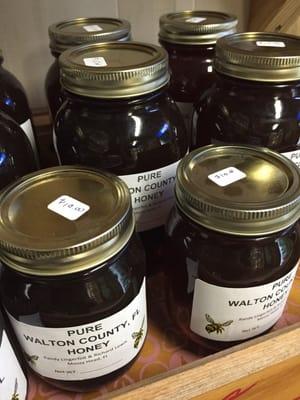 Local honey in Mossy Head, FL from Walton County!!