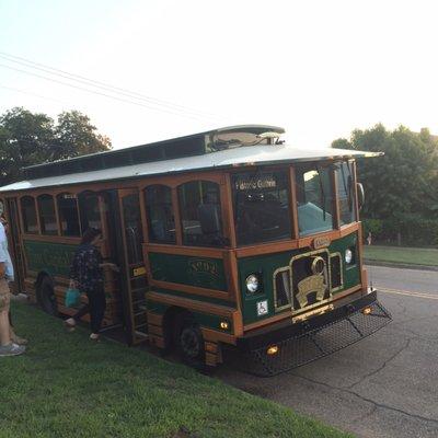 The trolley . (Aug. 2016)