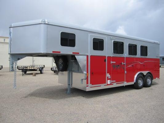 Gooseneck Horse Trailers