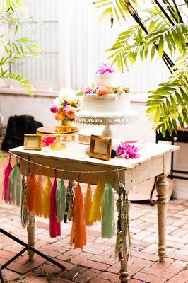 Rented cake table