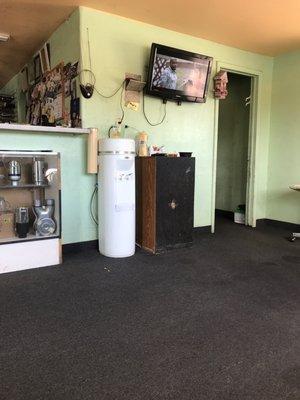 TV and water machine while you wait