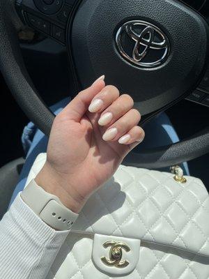 Queen Nails