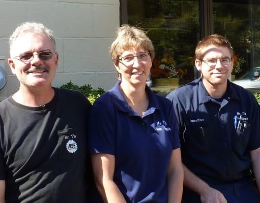 left to right: Terry Trottier, Heidi Trottier and Jonathan Barton