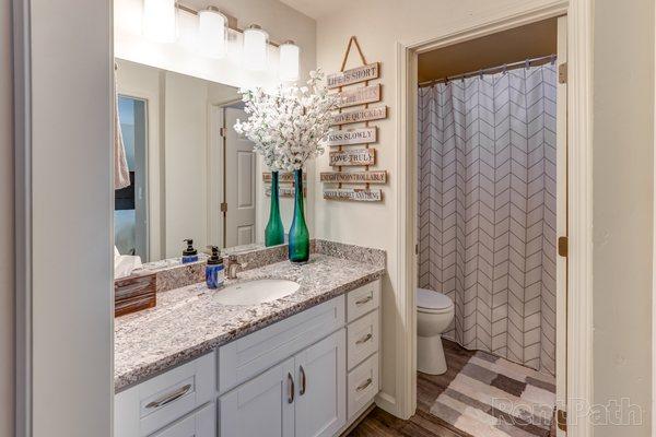 Remodeled 1BD Bathroom