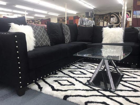 Beautiful 2pc. Sectional only $695 !!