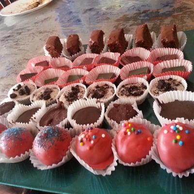 Tasting samples brownie bites fudge and brownies