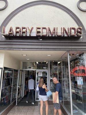 Front entrance to Larry Edmunds book store