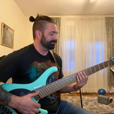 Bass Lessons Unlimited Super Student