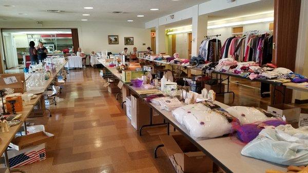 Annandale Women's Club Yard Sale. Next one is Saturday, Oct. 8, 2022