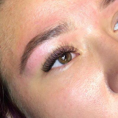 eyebrow wax and tint with a full set of light volume lash extensions