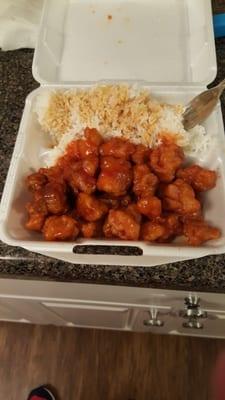 Orange chicken with white rice