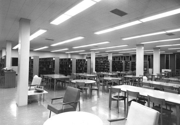 Henry Ford College Eshleman Library