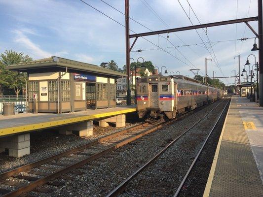 Septa train from Center City arriving