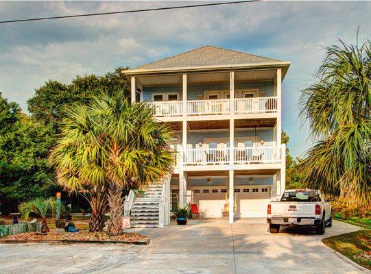 Looking for Large and Lovely near the Wide Sandy Beaches of Emerald Isle? This is it! Owner/Builder put all the bells & whist...