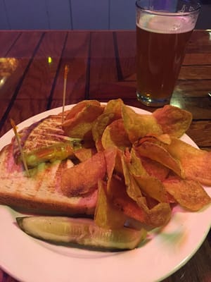 Grilled cheese and excessively crunchy chips