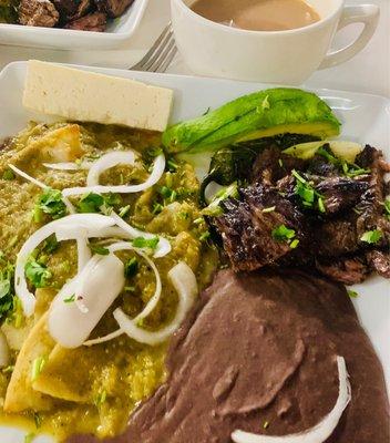 Chilaquiles with Meat (Chilaquiles Con Carne)