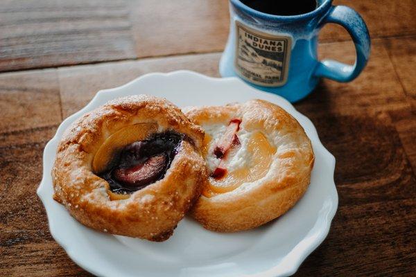 Plum & Peach Old Towne Danish :D