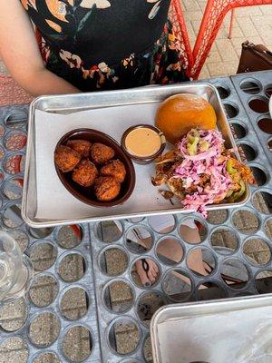 Pulled Pork Samich + Shop Tots