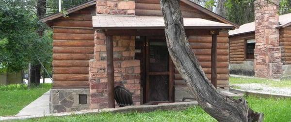 Apache Village Cabins: comfortable cabins in Ruidoso, New Mexico.