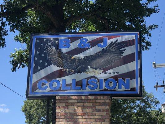 B & J Collision