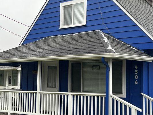 Zinc treatment on roof to prevent moss growth