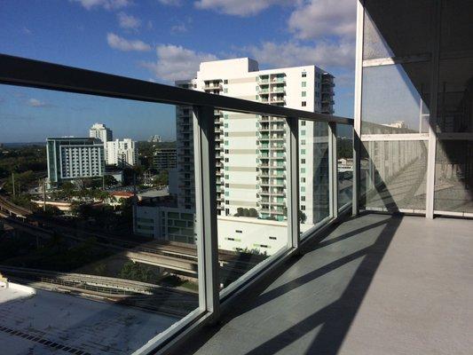 One more photo after the window cleaning. Call us: 786.656.3335 Brickell area, Miami, FL.