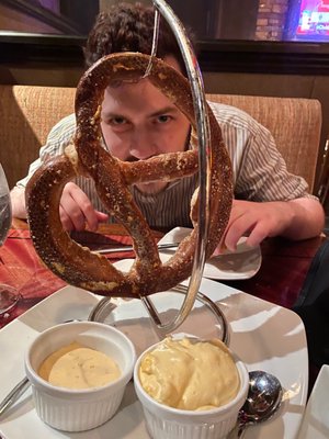 The giant pretzel