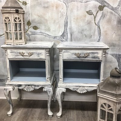 These beautiful side tables boast a French flair! Painted in Annie Sloan white, graphite and duck egg!