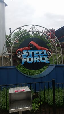 The sign bears an uncanny resemblance to Phantom's Revenge @ Kennywood.....