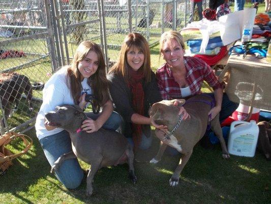 At an event in Palm Springs with Shira Rich, Pam Dawber, & Royce Bordes. (& Mara & Misty).