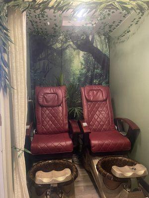 Come enjoy a relaxing pedicure. All products used are made in house