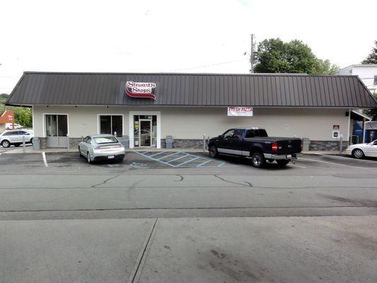 Shop entrance. View from the gas pumps.