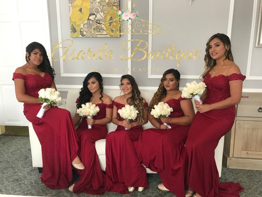 Our gorgeous bridesmaids! Thank you so much for shopping at Asarela!