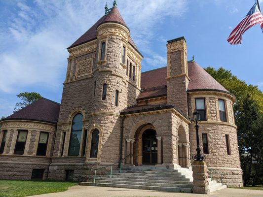 Millicent Library, Fairhaven