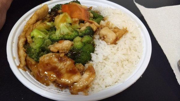 Chicken and broccoli lunch special