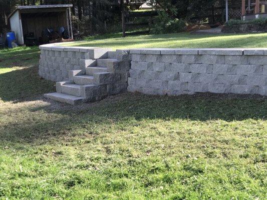 Retaining wall