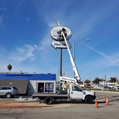 Sign restoration for Gilbert Motors in Alhambra