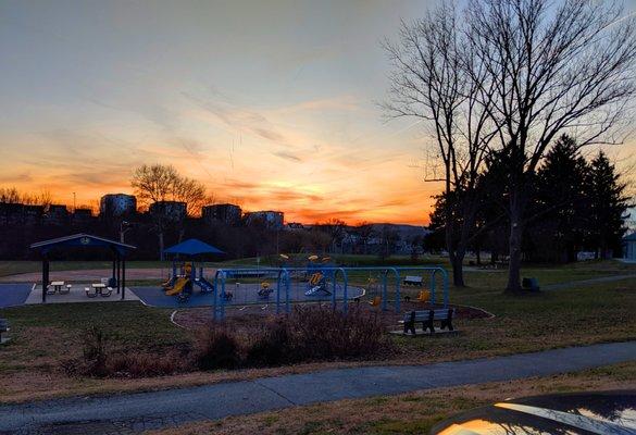 Sutcliffe Park -- sunset over the valley below Conshy