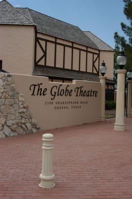 The front of the Globe Theatre