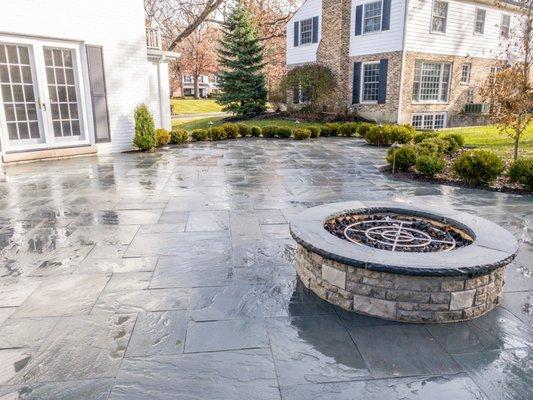 Bluestone Patio with natural stone patio