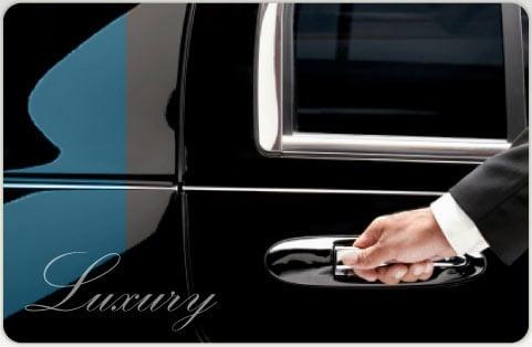 Luxury town car service in Houston, TX